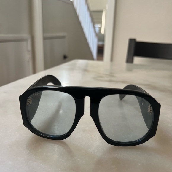 Authentic gucci oversized aviator sunglasses - Picture 3 of 6